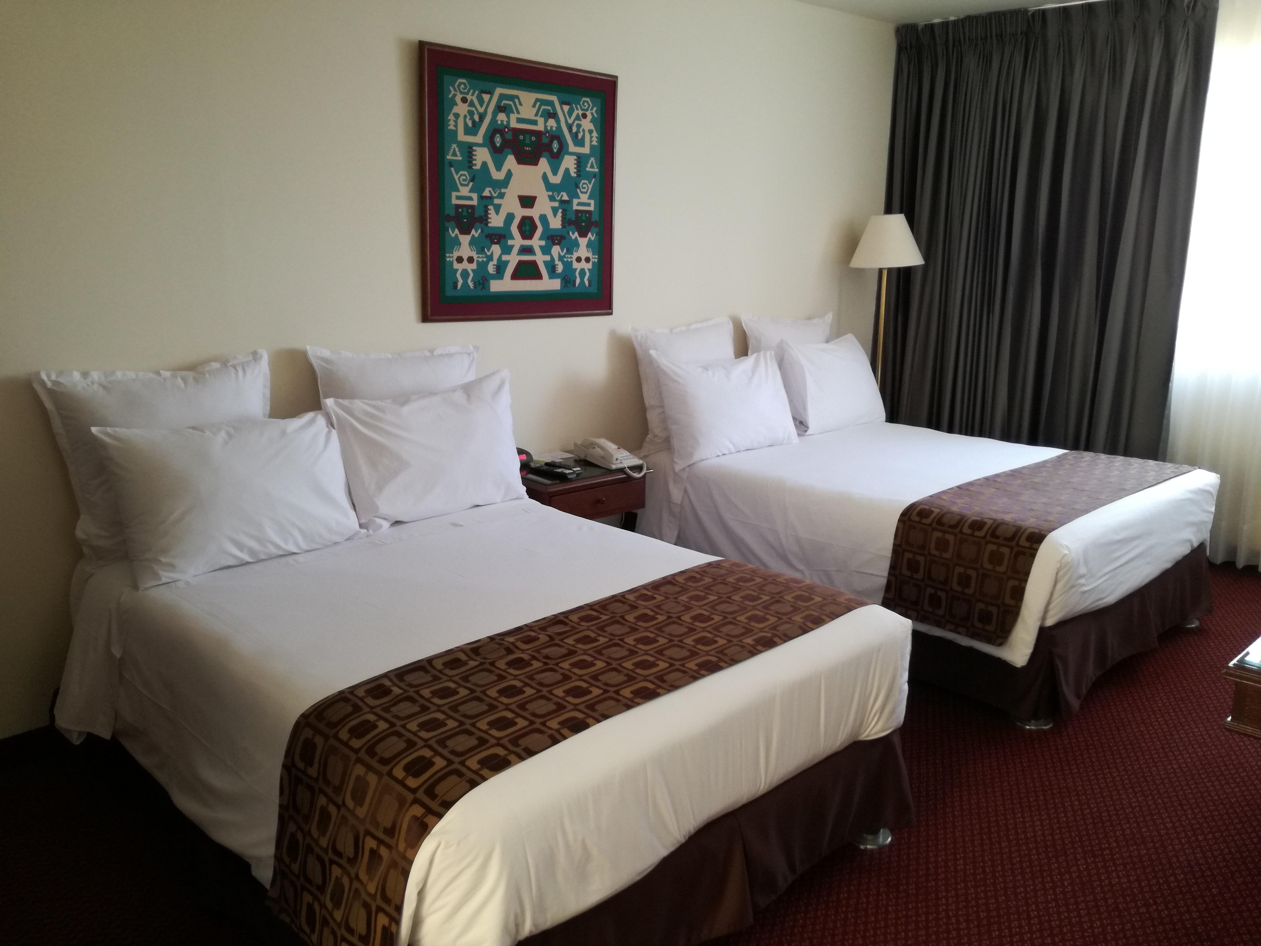 Hotel Carrera Lima Buitenkant foto