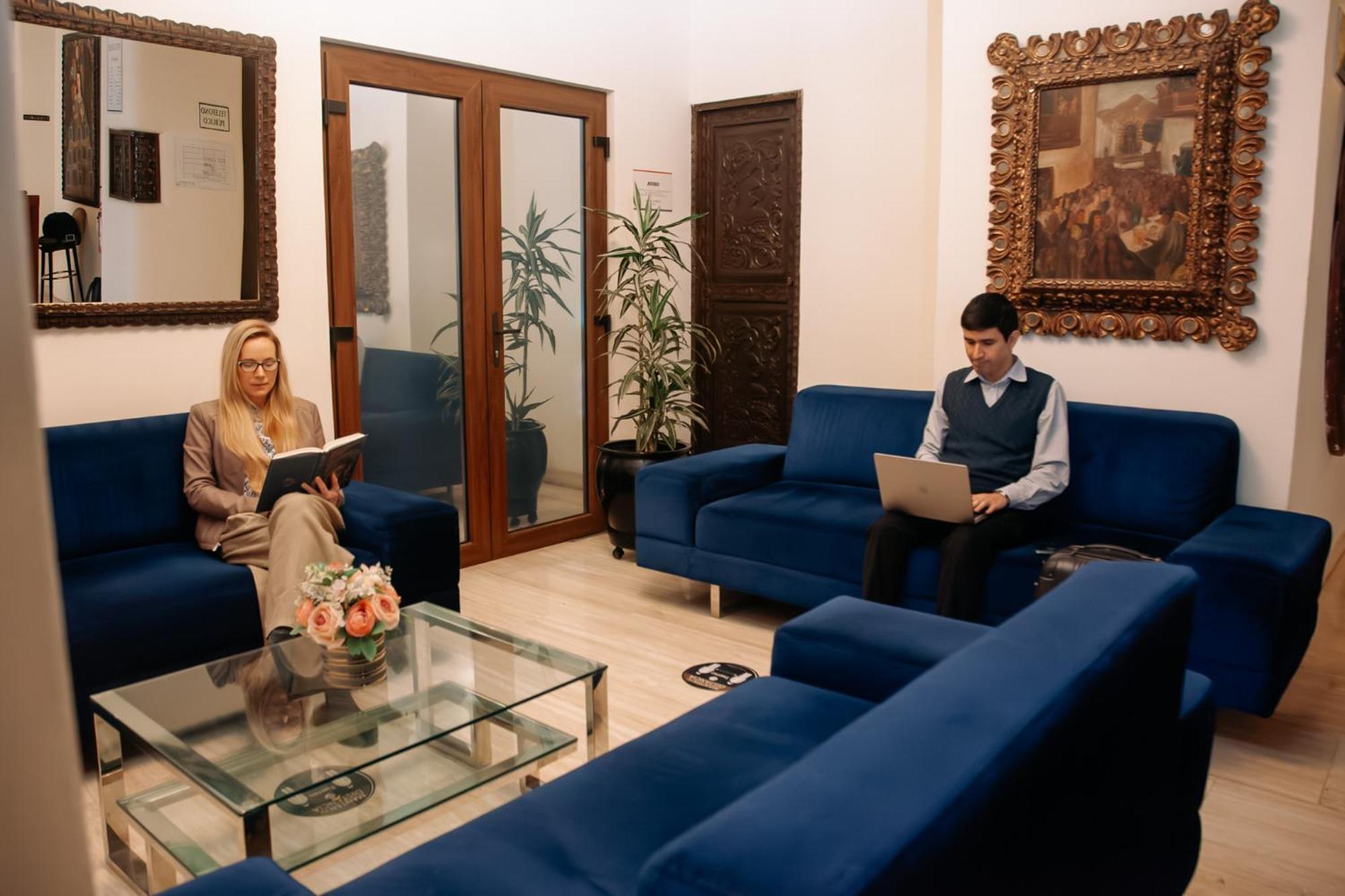 Hotel Carrera Lima Buitenkant foto