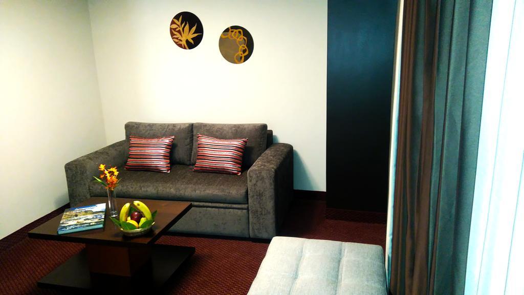 Hotel Carrera Lima Buitenkant foto
